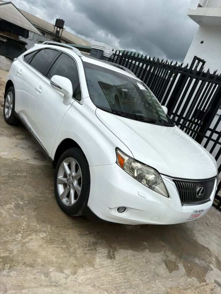 LEXUS RX 350 2012a 768x1024