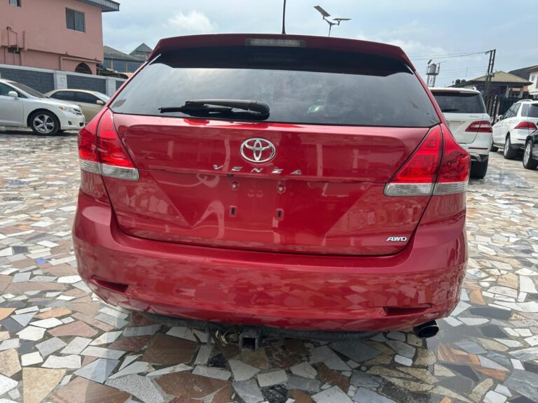 TOYOTA VENZA 2010a 768x576